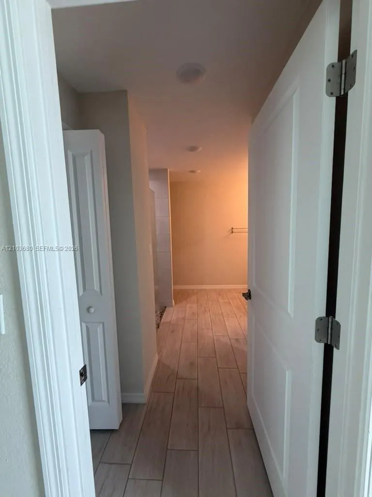 4034 NE 9th Place