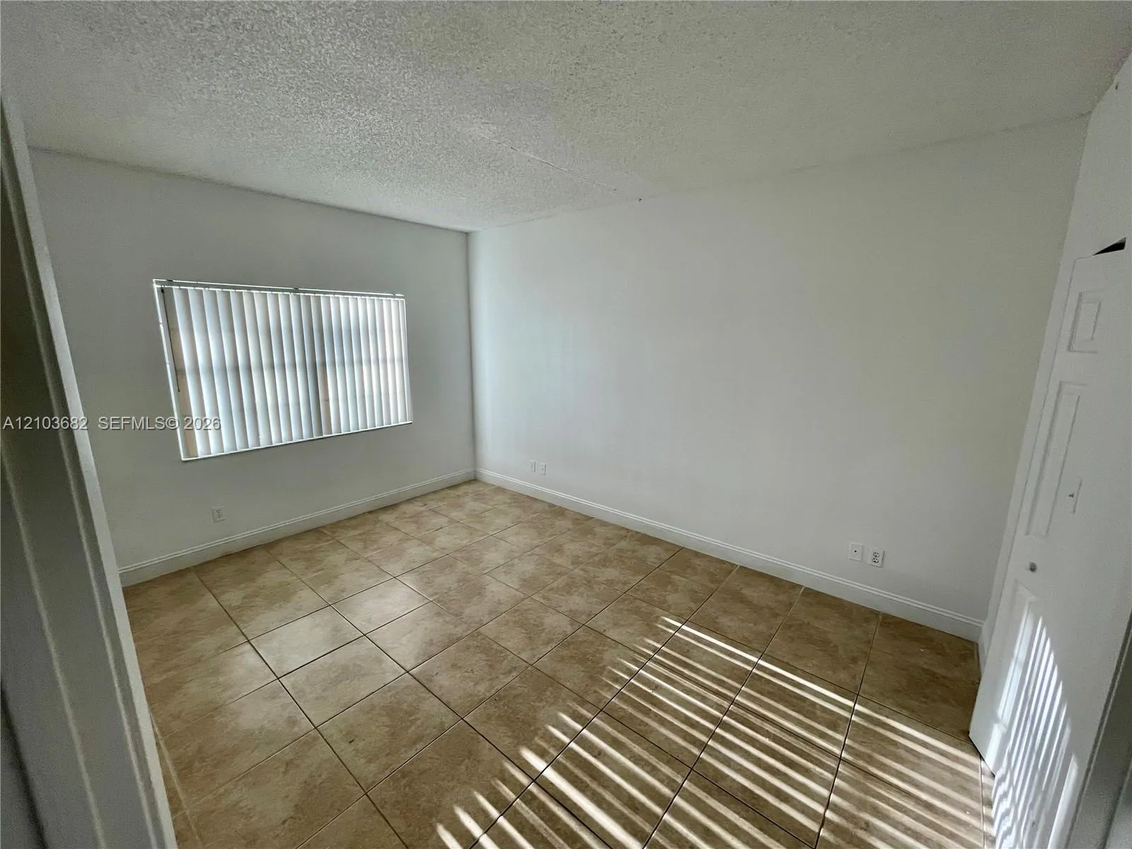 660 Cypress Club Way #I11