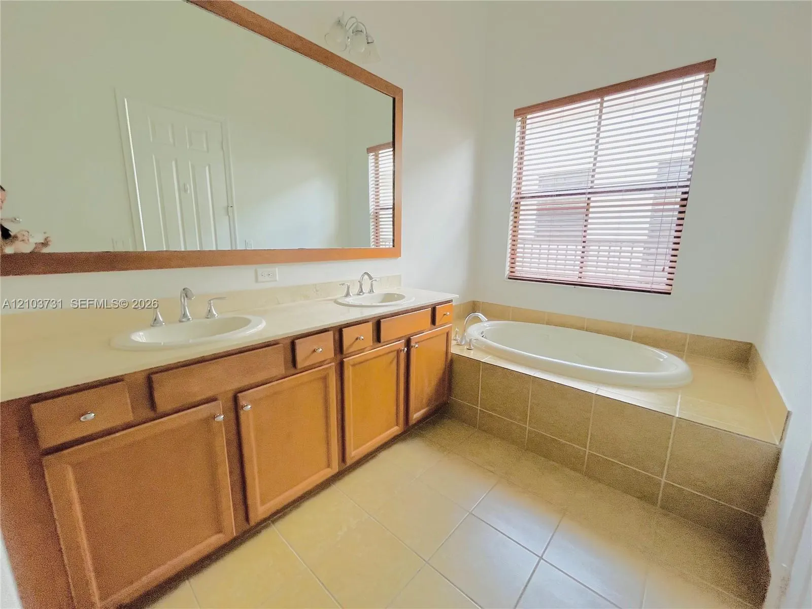 8377 NW 39th Court