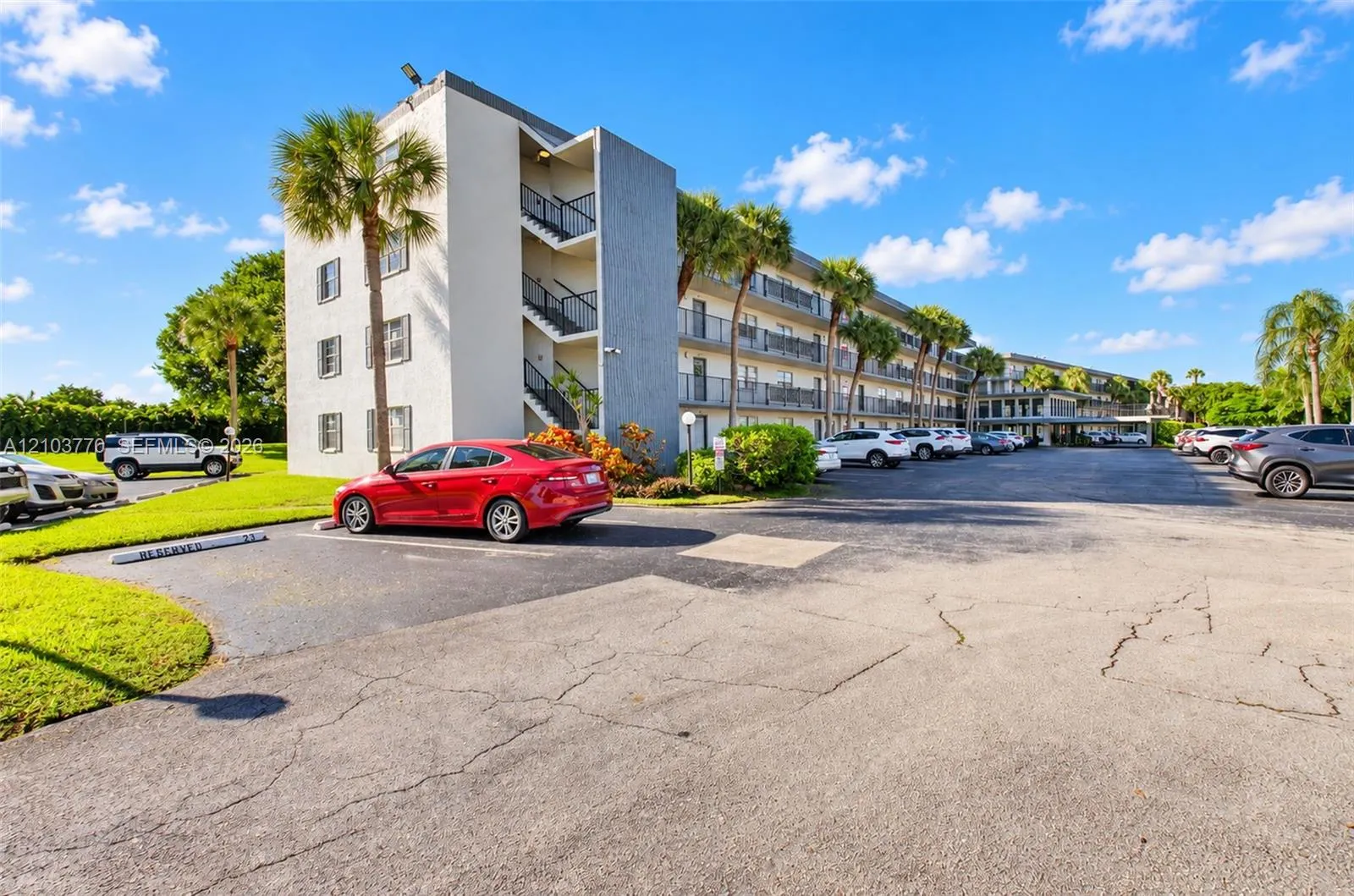 9440 SW 8th Street #309