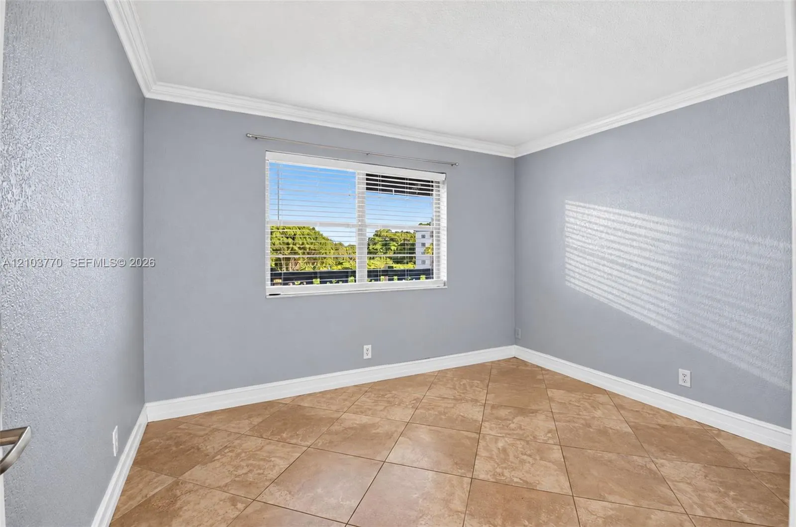 9440 SW 8th Street #309