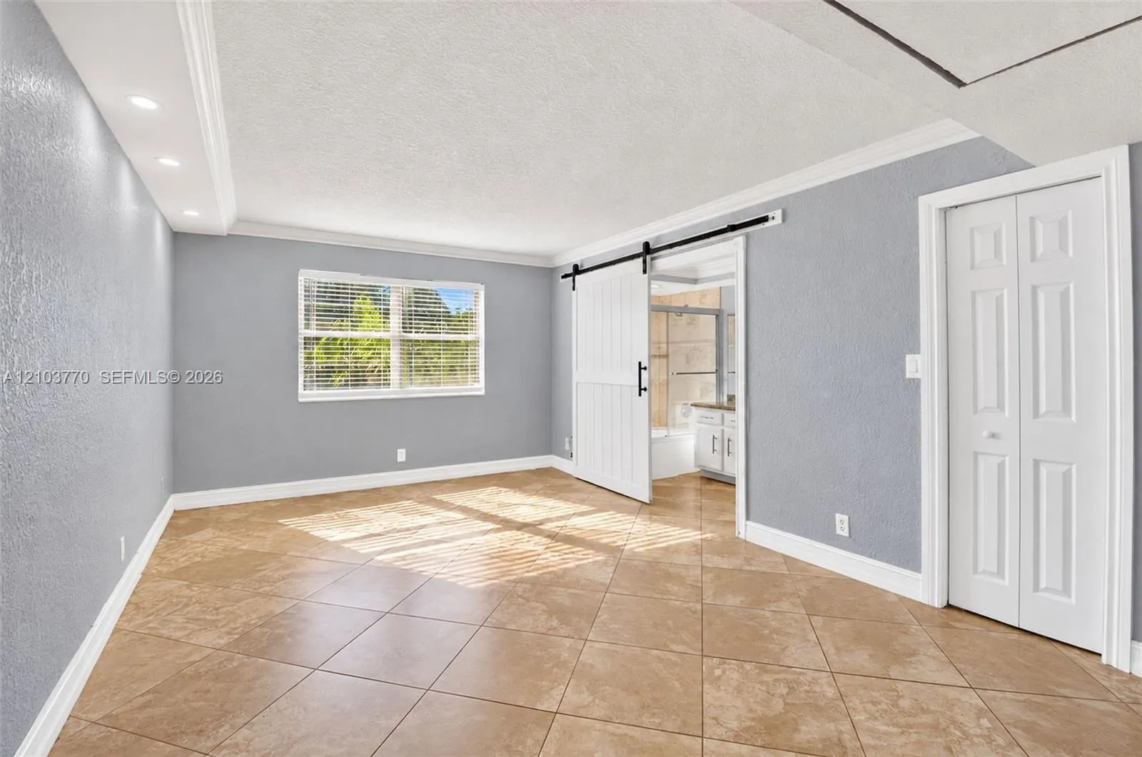 9440 SW 8th Street #309