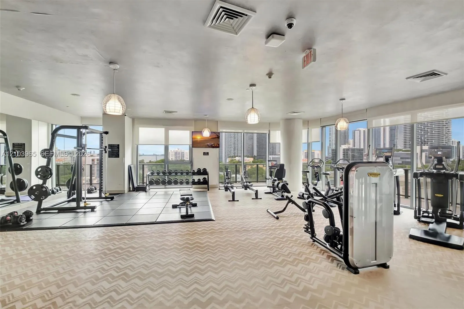 121 NE 34th Street #2904