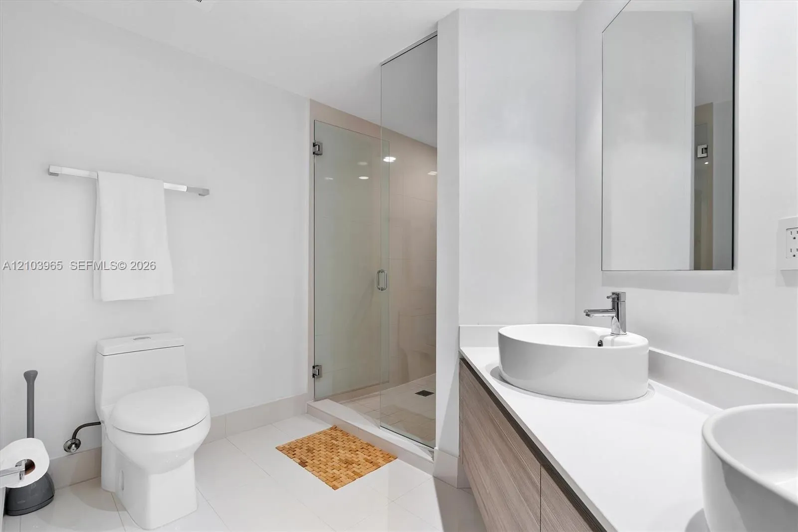 121 NE 34th Street #2904
