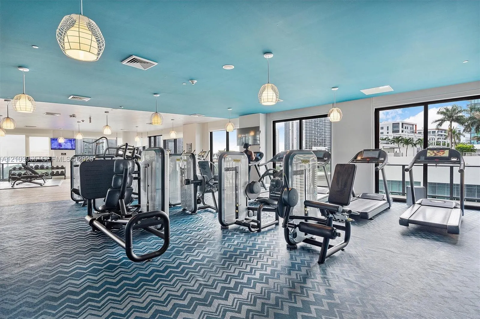 121 NE 34th Street #2904