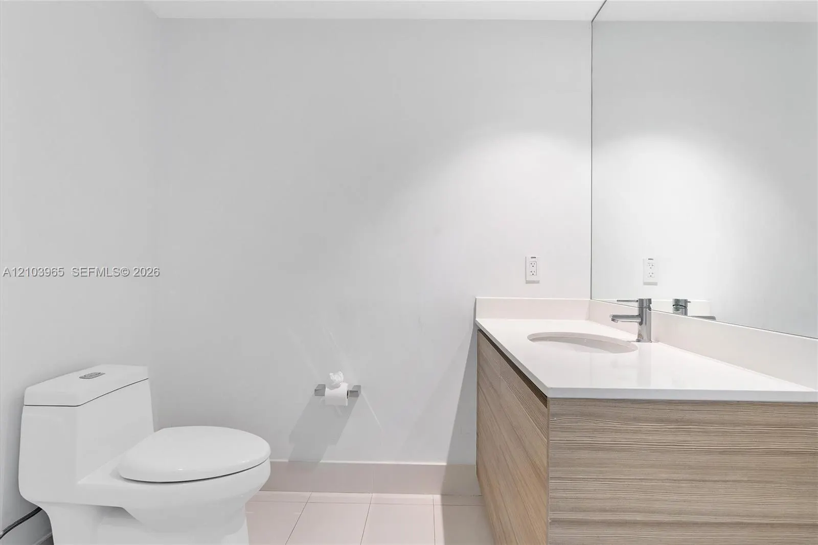 121 NE 34th Street #2904