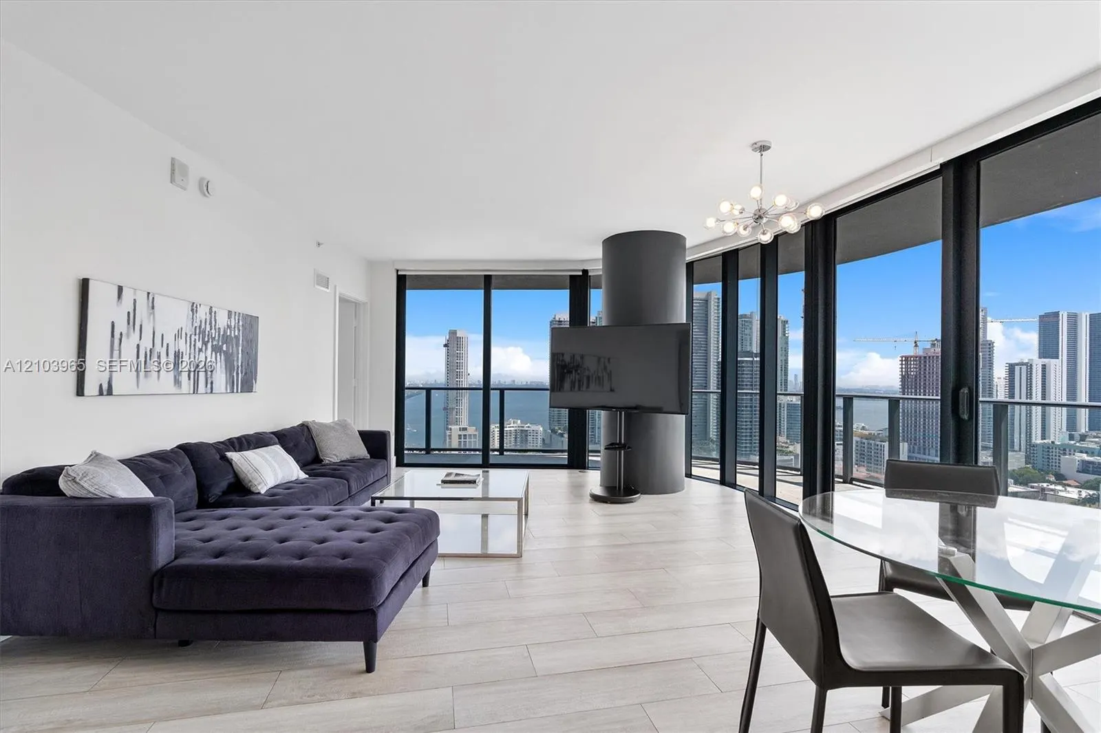 121 NE 34th Street #2904