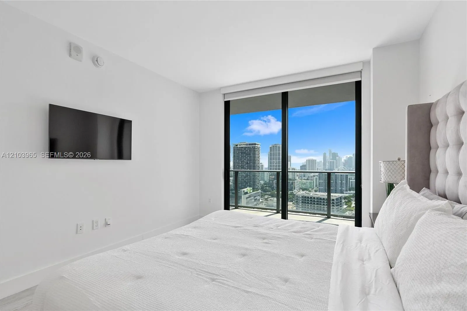 121 NE 34th Street #2904