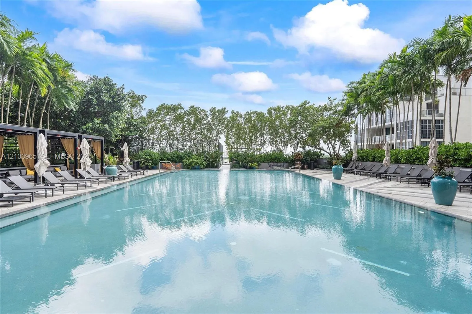 121 NE 34th Street #2904
