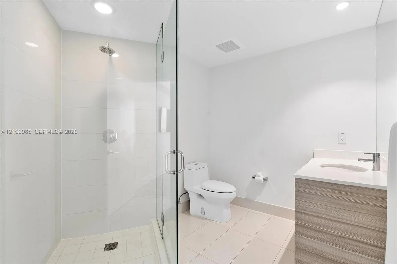 121 NE 34th Street #2904