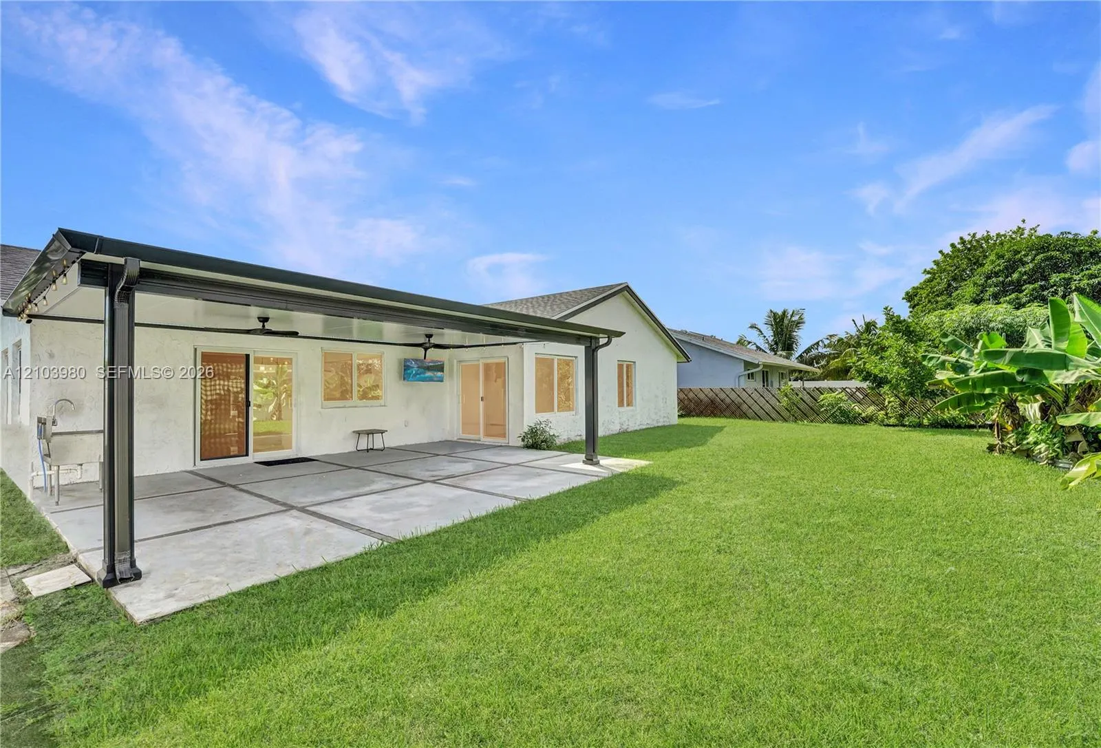 5505 SW 9th Street