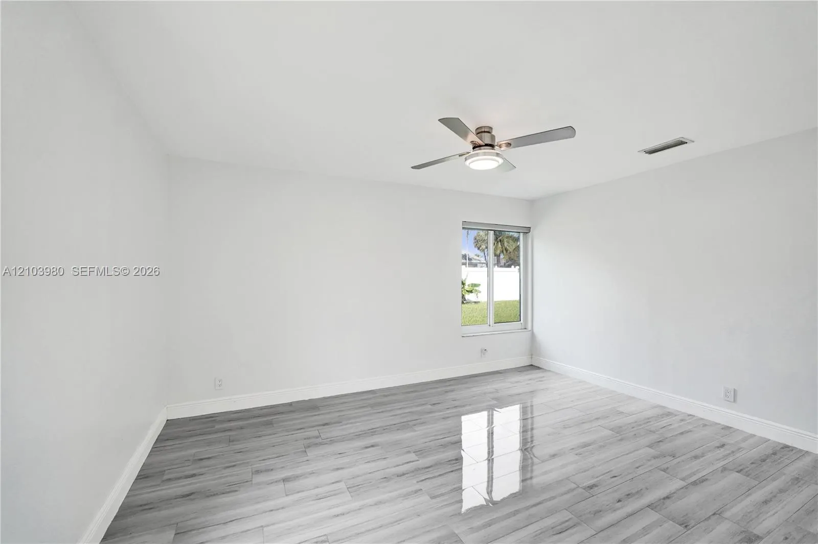 5505 SW 9th Street