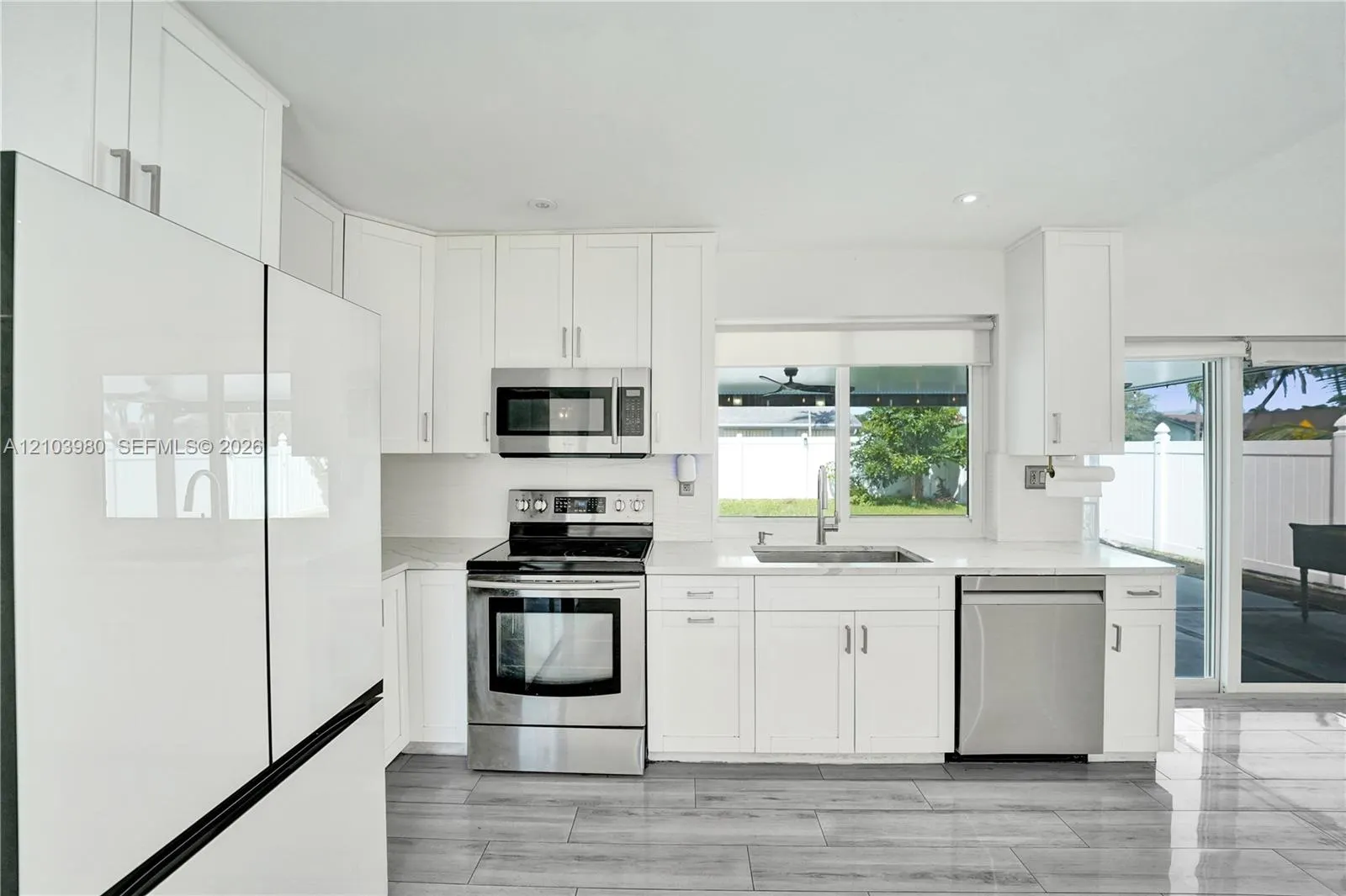5505 SW 9th Street