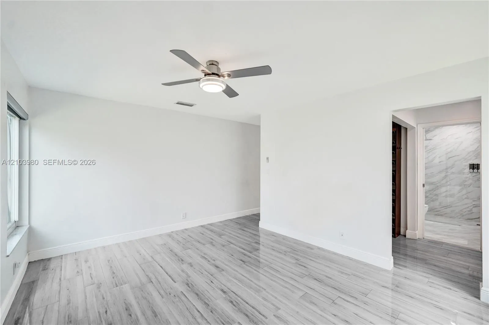 5505 SW 9th Street