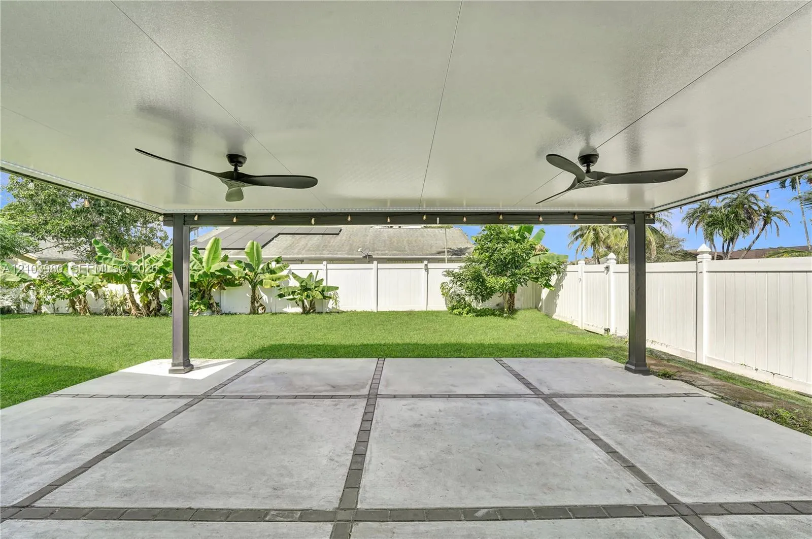 5505 SW 9th Street