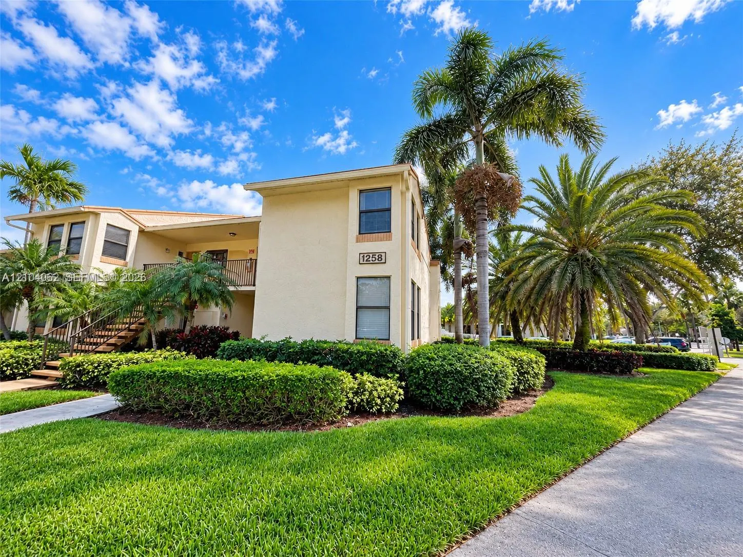 1258 S Military Trail #815