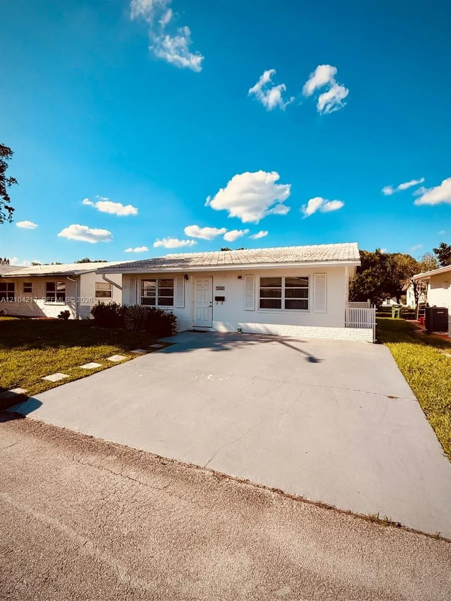 7105 NW 74th Place