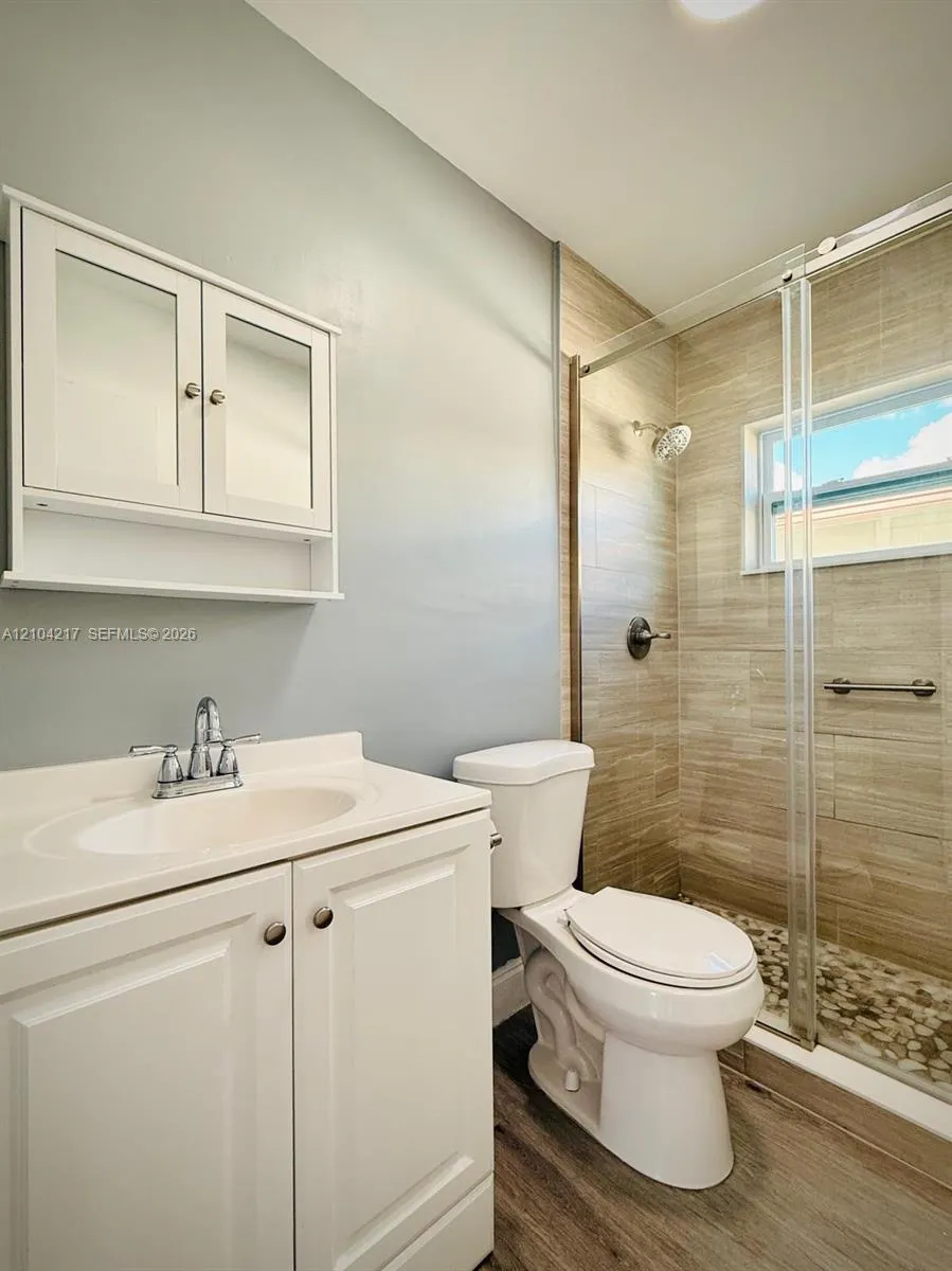 7105 NW 74th Place