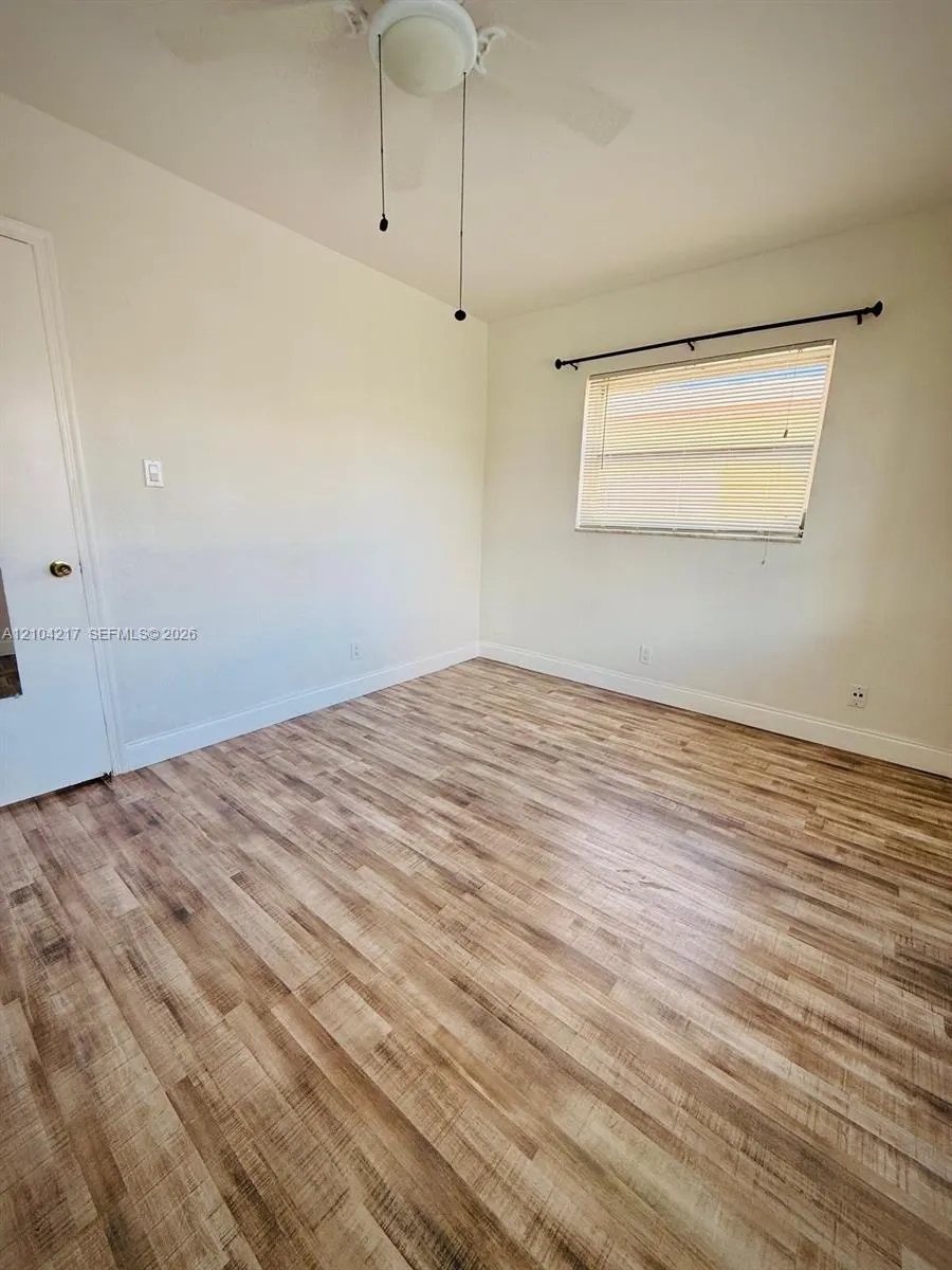 7105 NW 74th Place