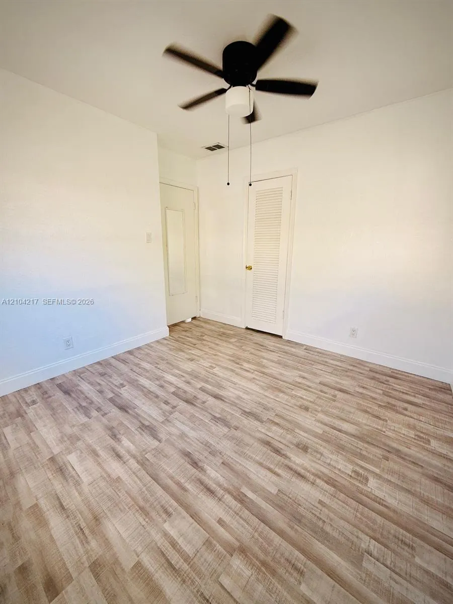 7105 NW 74th Place