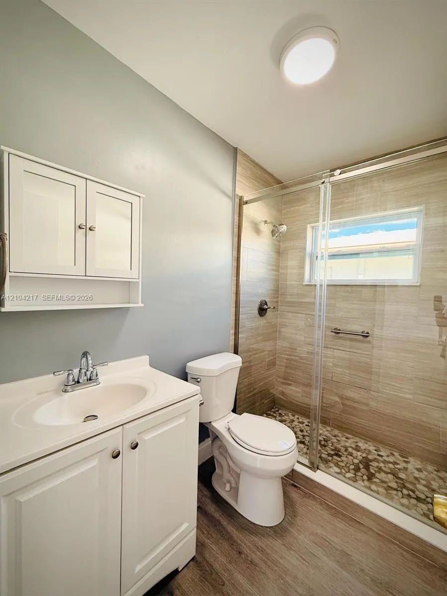 7105 NW 74th Place