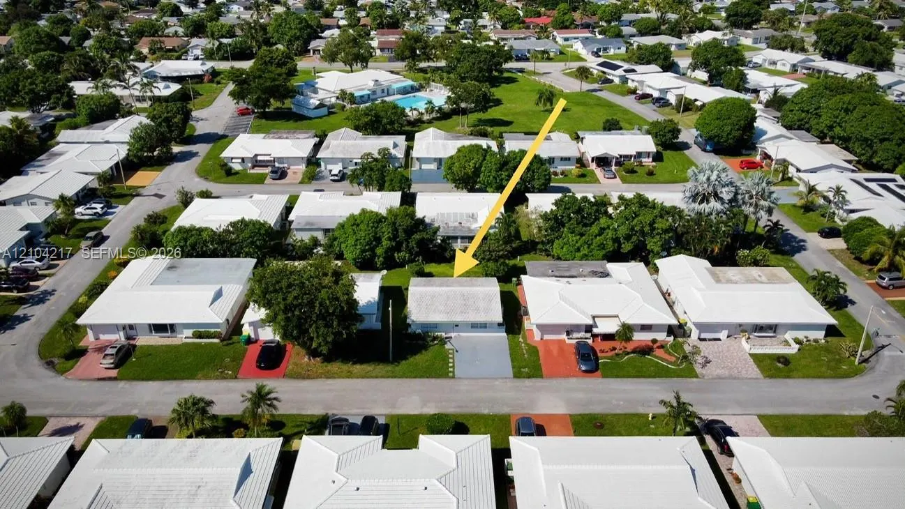 7105 NW 74th Place