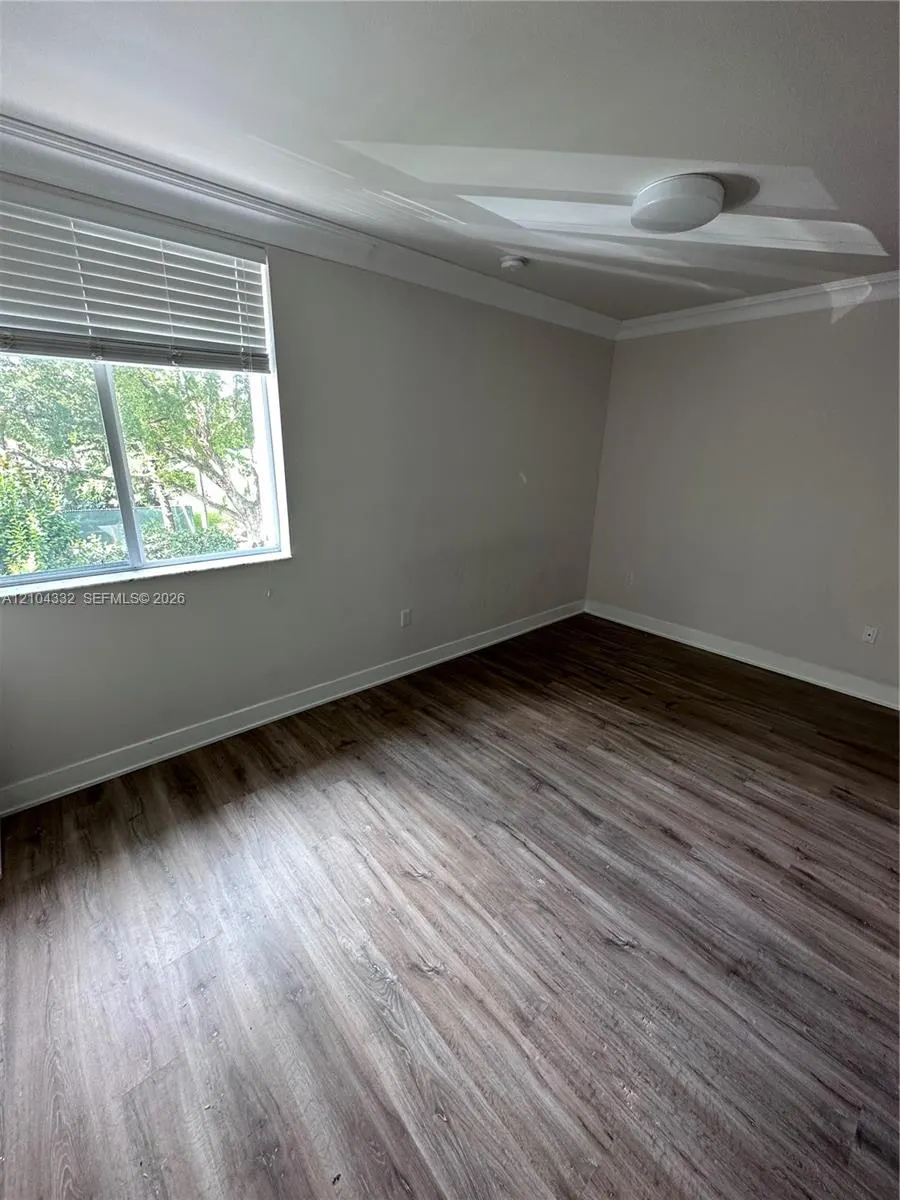 517 NE 121st Street #517