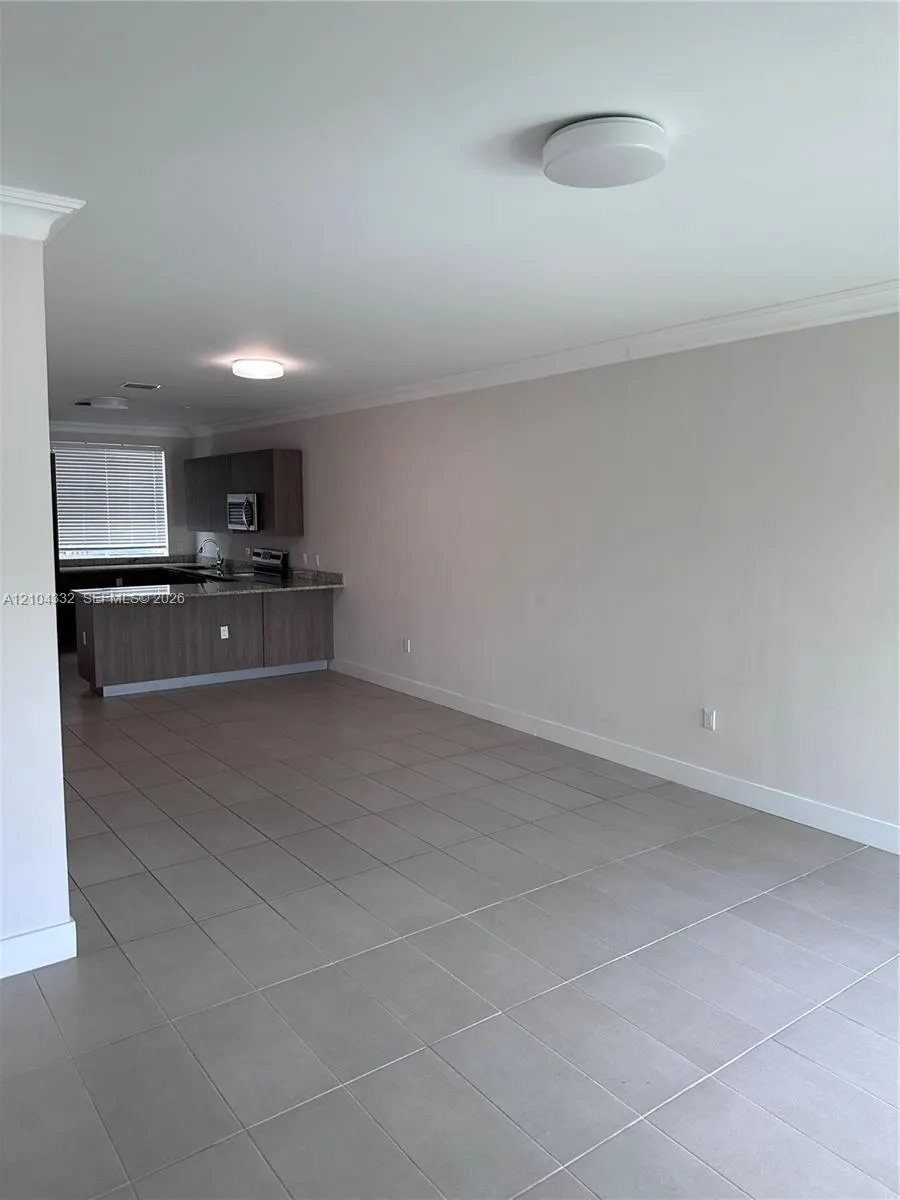 517 NE 121st Street #517