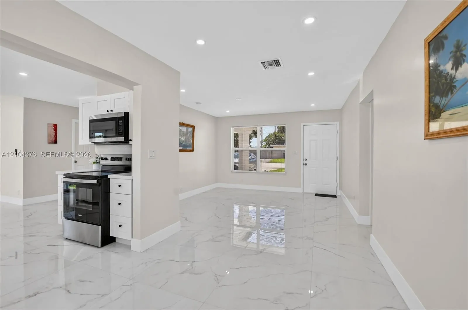 1000 SE 2nd Avenue