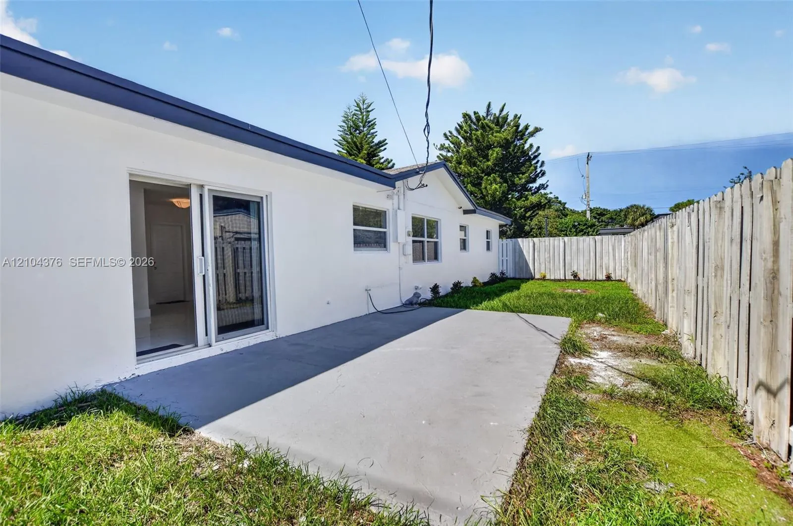 1000 SE 2nd Avenue