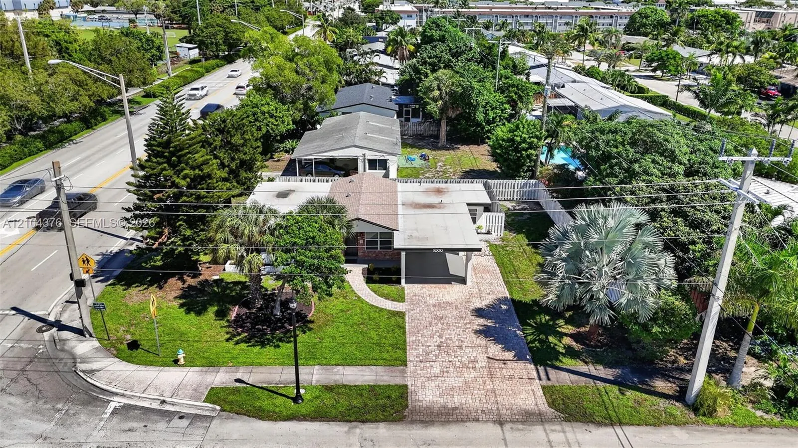 1000 SE 2nd Avenue