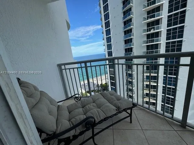 17375 Collins Avenue #1505