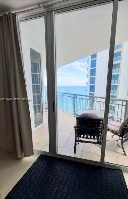 17375 Collins Avenue #1505
