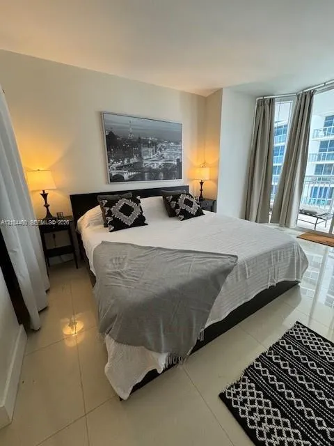 17375 Collins Avenue #1505