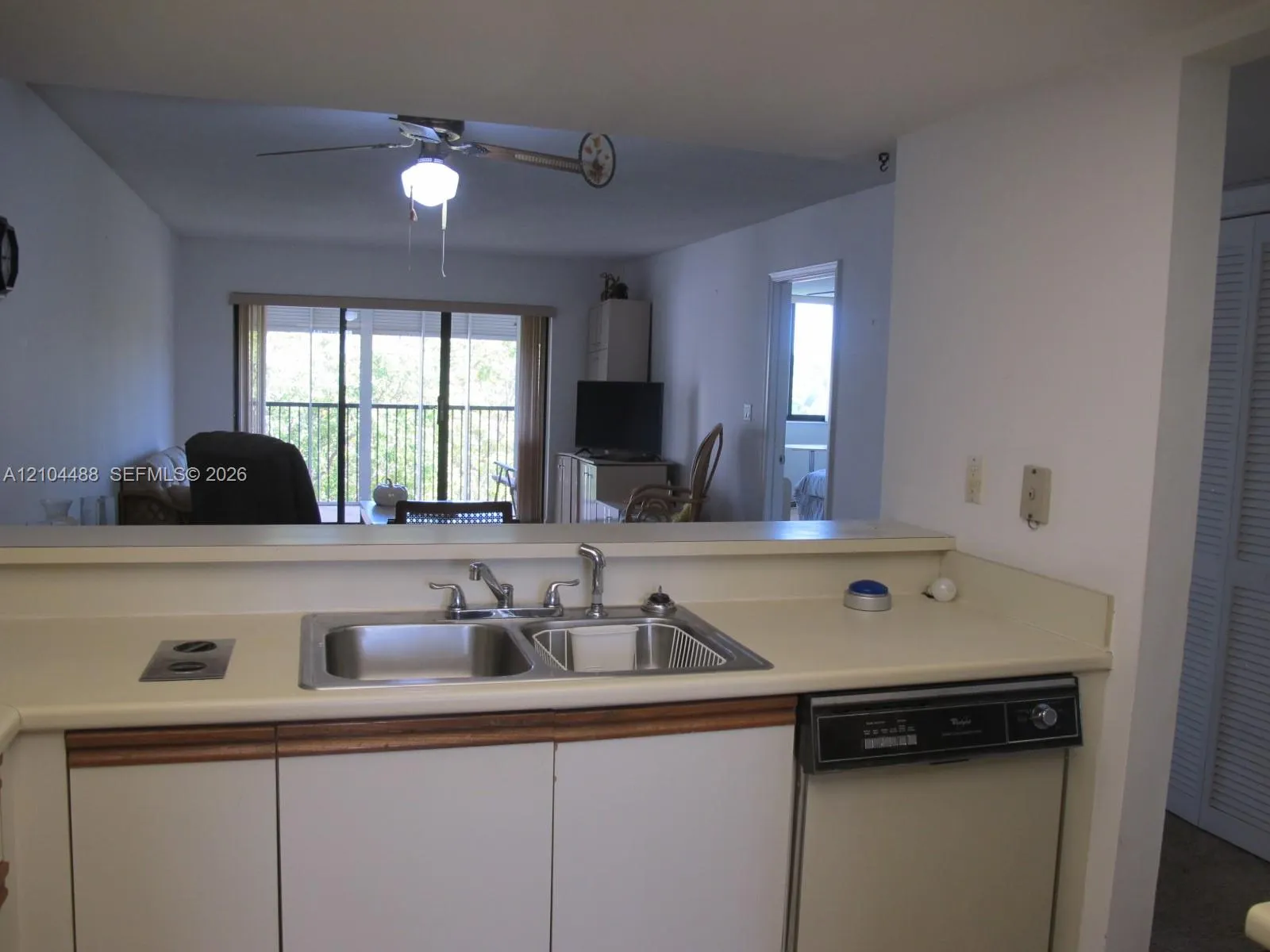 520 SE 12th Street #305