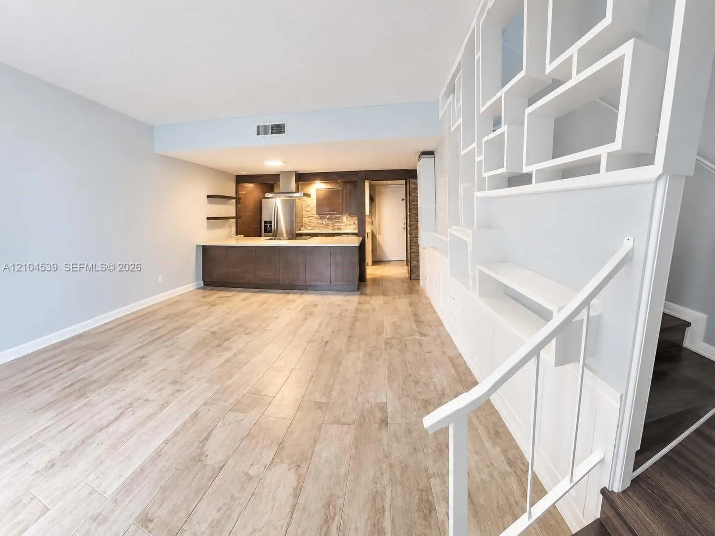 1548 SE 27 #C