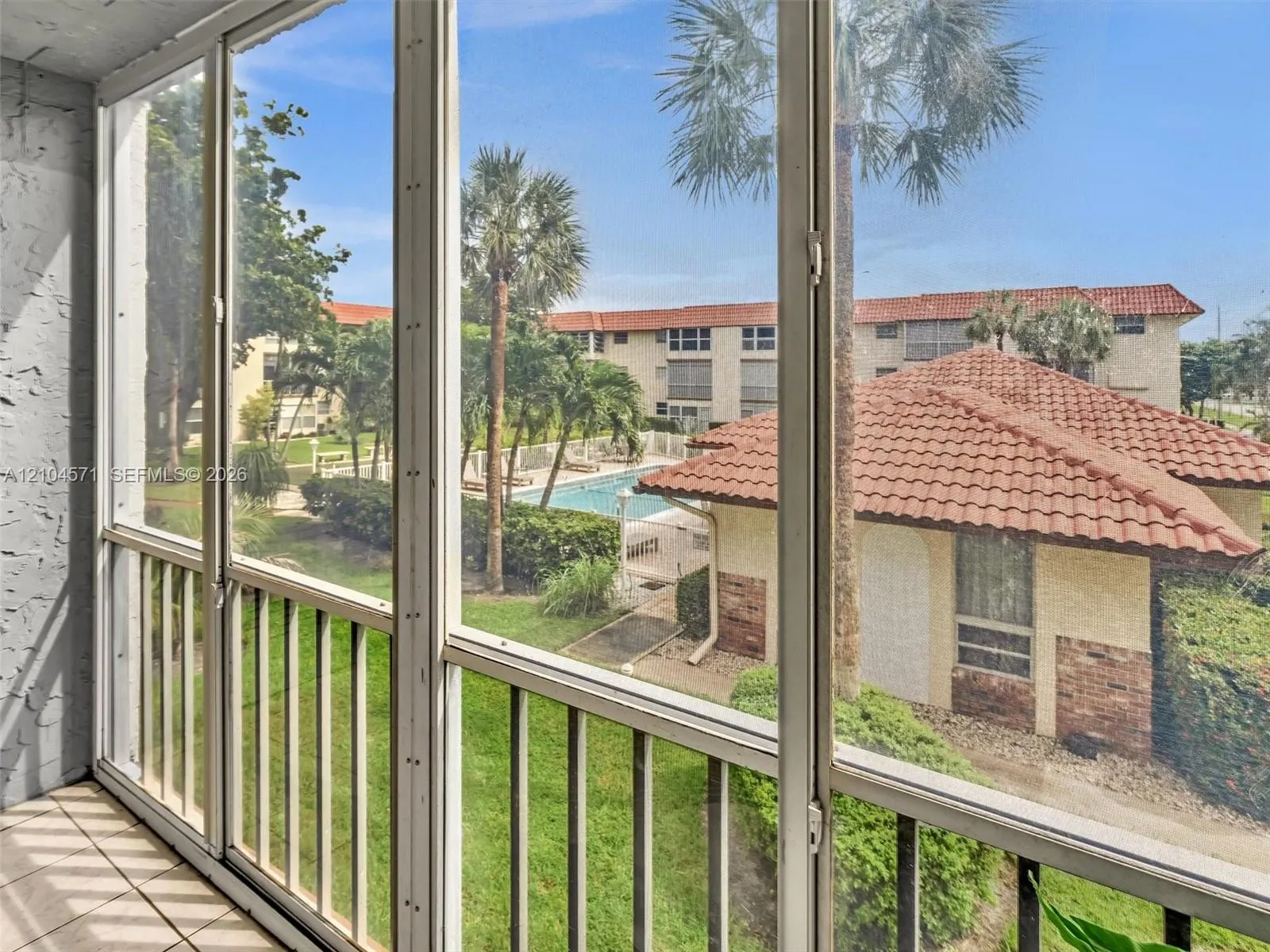 700 SE 6th Avenue #201