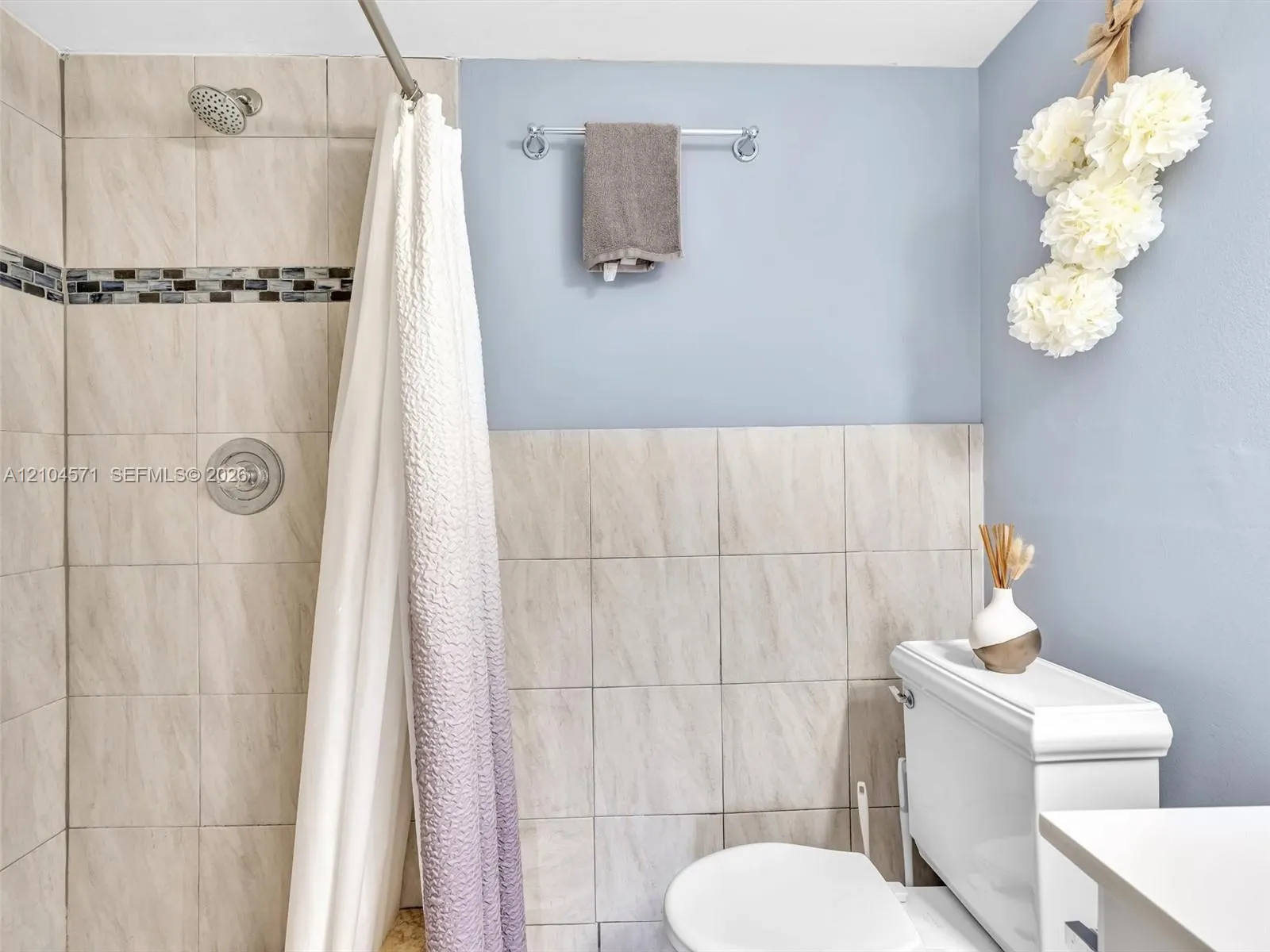 700 SE 6th Avenue #201