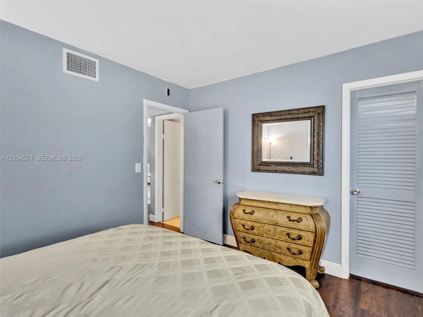 700 SE 6th Avenue #201