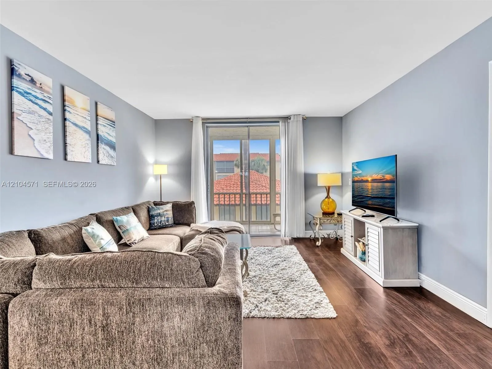 700 SE 6th Avenue #201