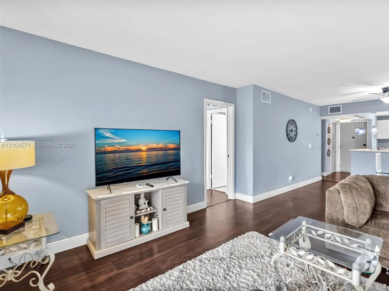 700 SE 6th Avenue #201