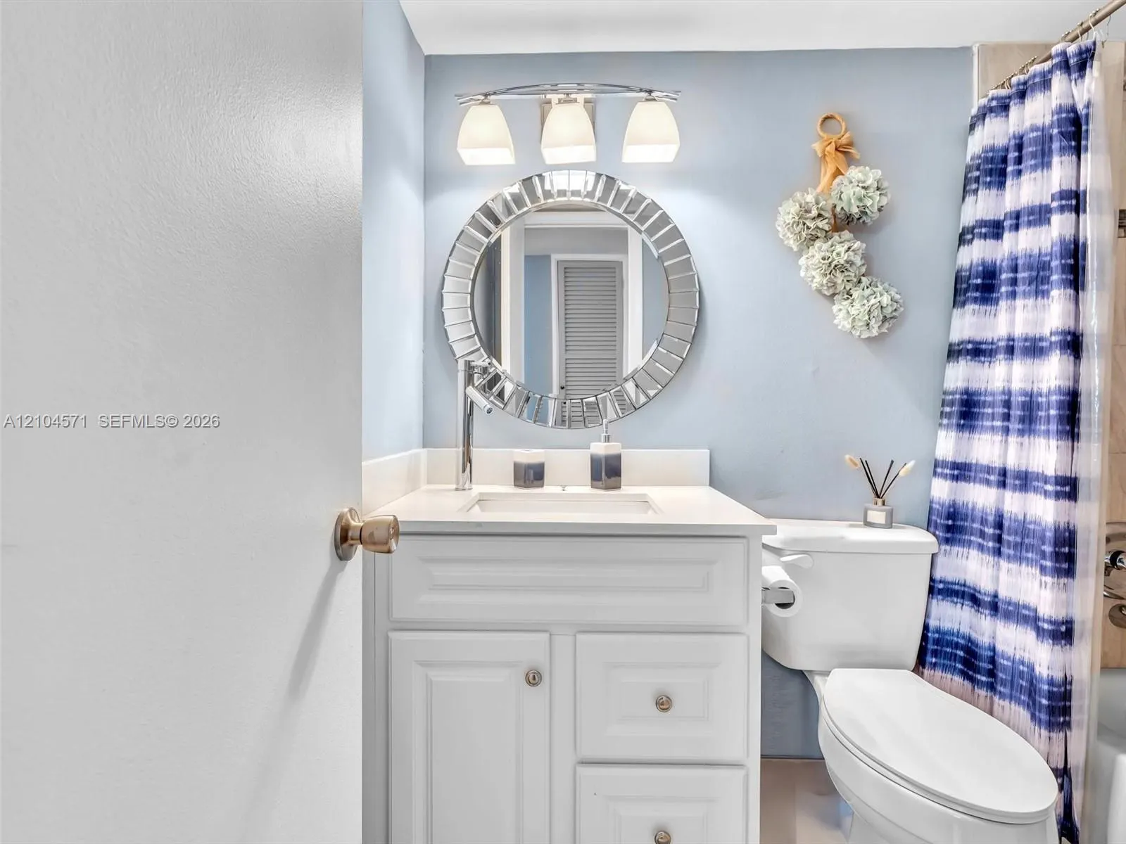 700 SE 6th Avenue #201