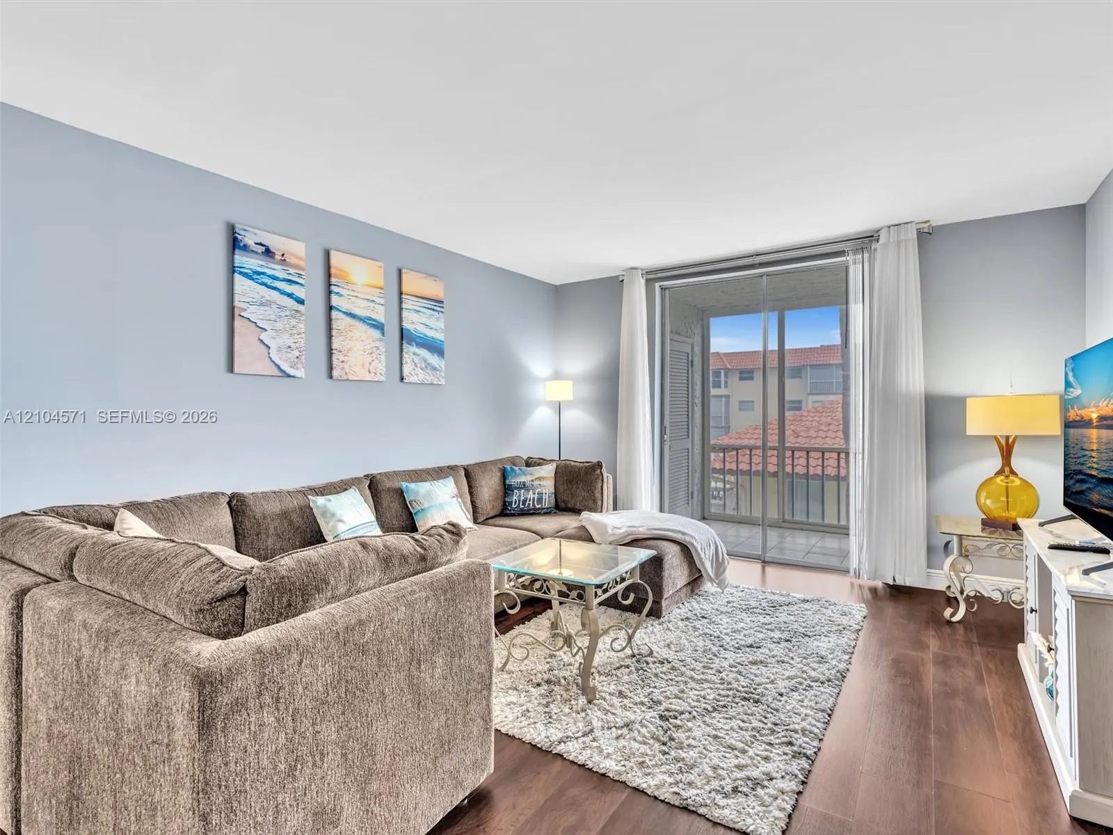 700 SE 6th Avenue #201