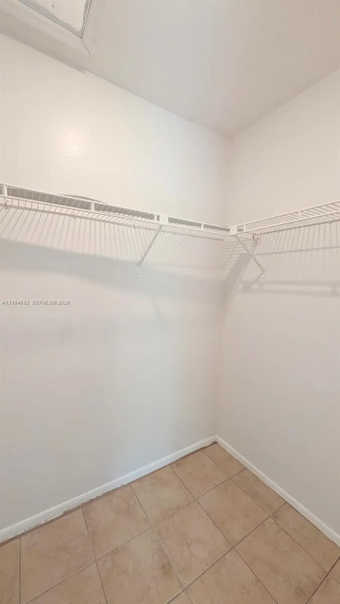 1031 SE 9th Street