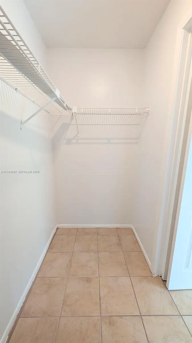1031 SE 9th Street