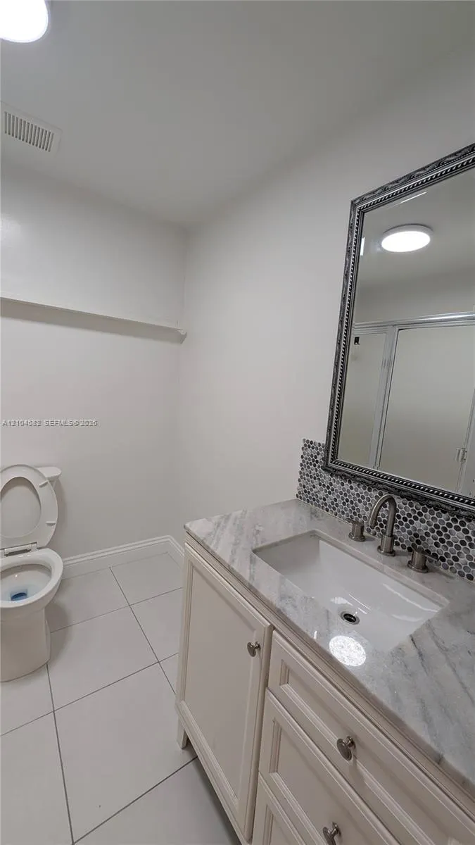 1031 SE 9th Street