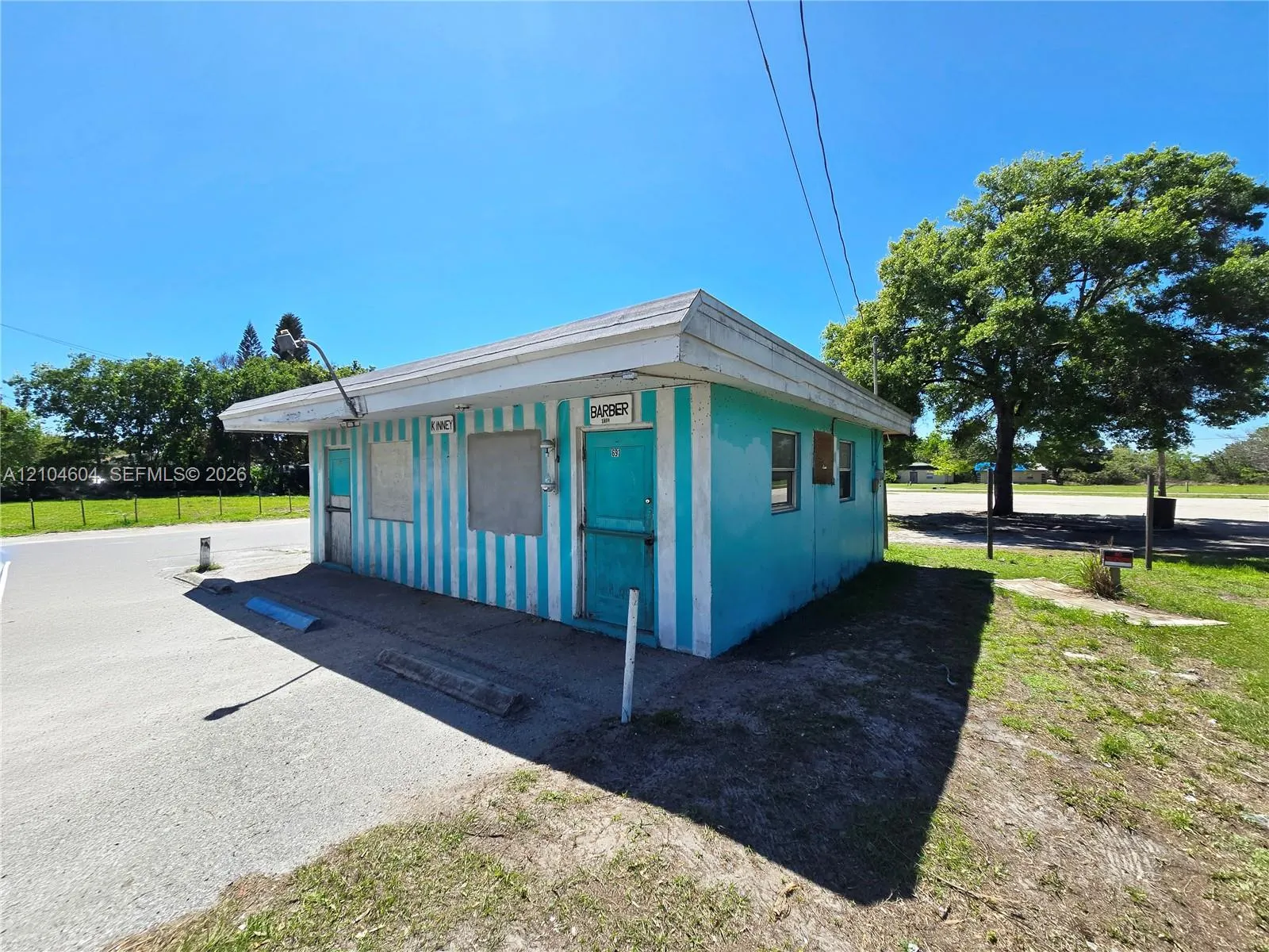 701 NE 14th Avenue