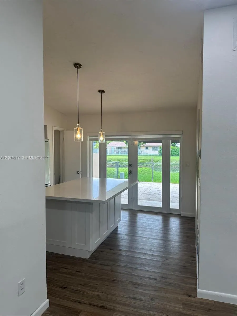 12411 SW 110th S Canal St Road #0
