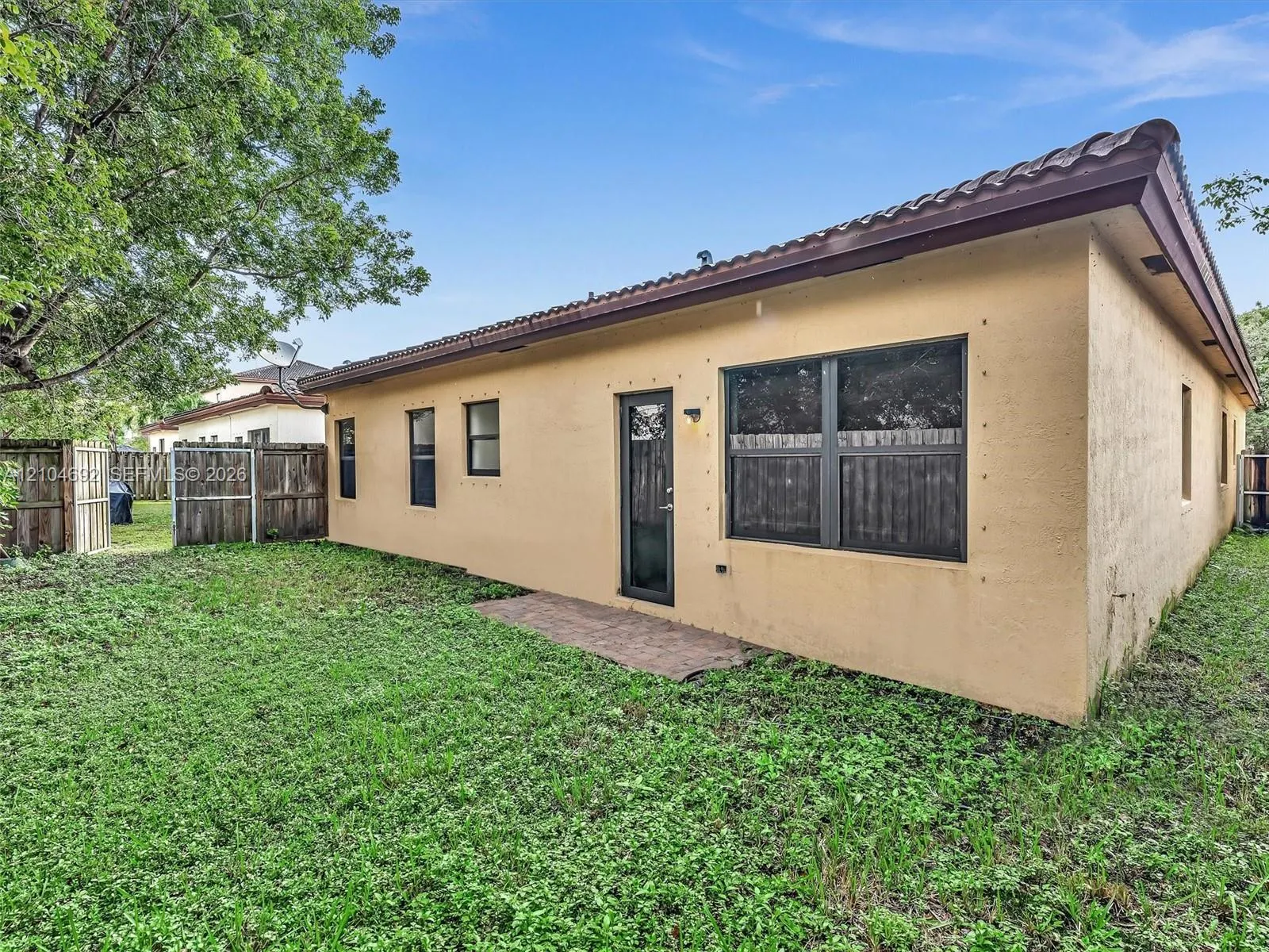 714 SE 37th Place