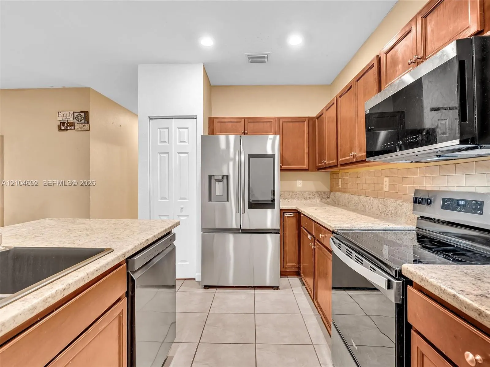714 SE 37th Place